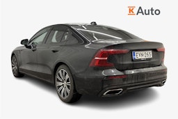 musta Volvo S60 2022 kuva 2.