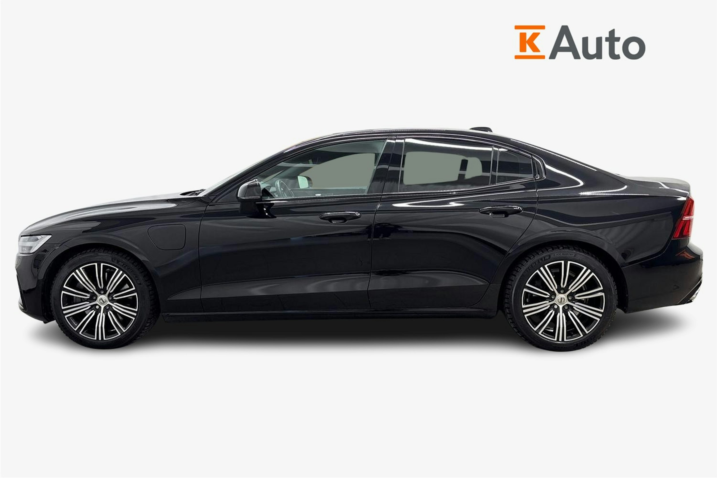 musta Volvo S60 2022 kuva 5.