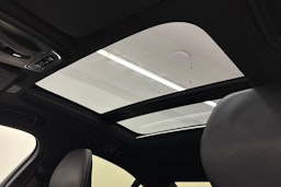 musta Volvo S60 2022 kuva 14.