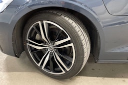 met. sininen Volvo S60 2022 kuva 10.
