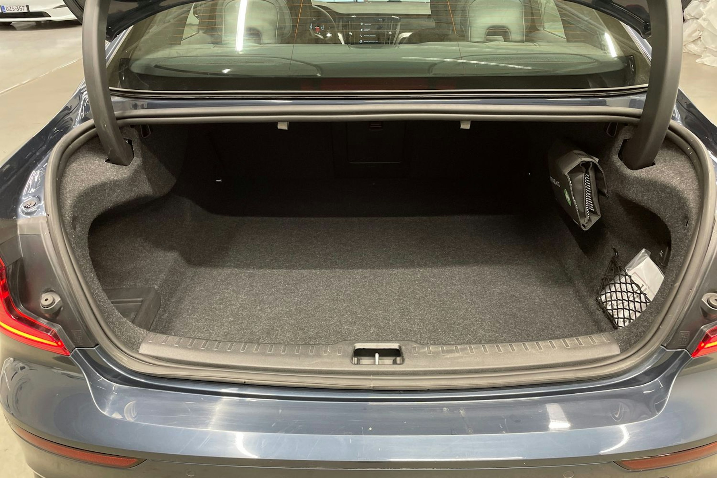 met. sininen Volvo S60 2022 kuva 12.