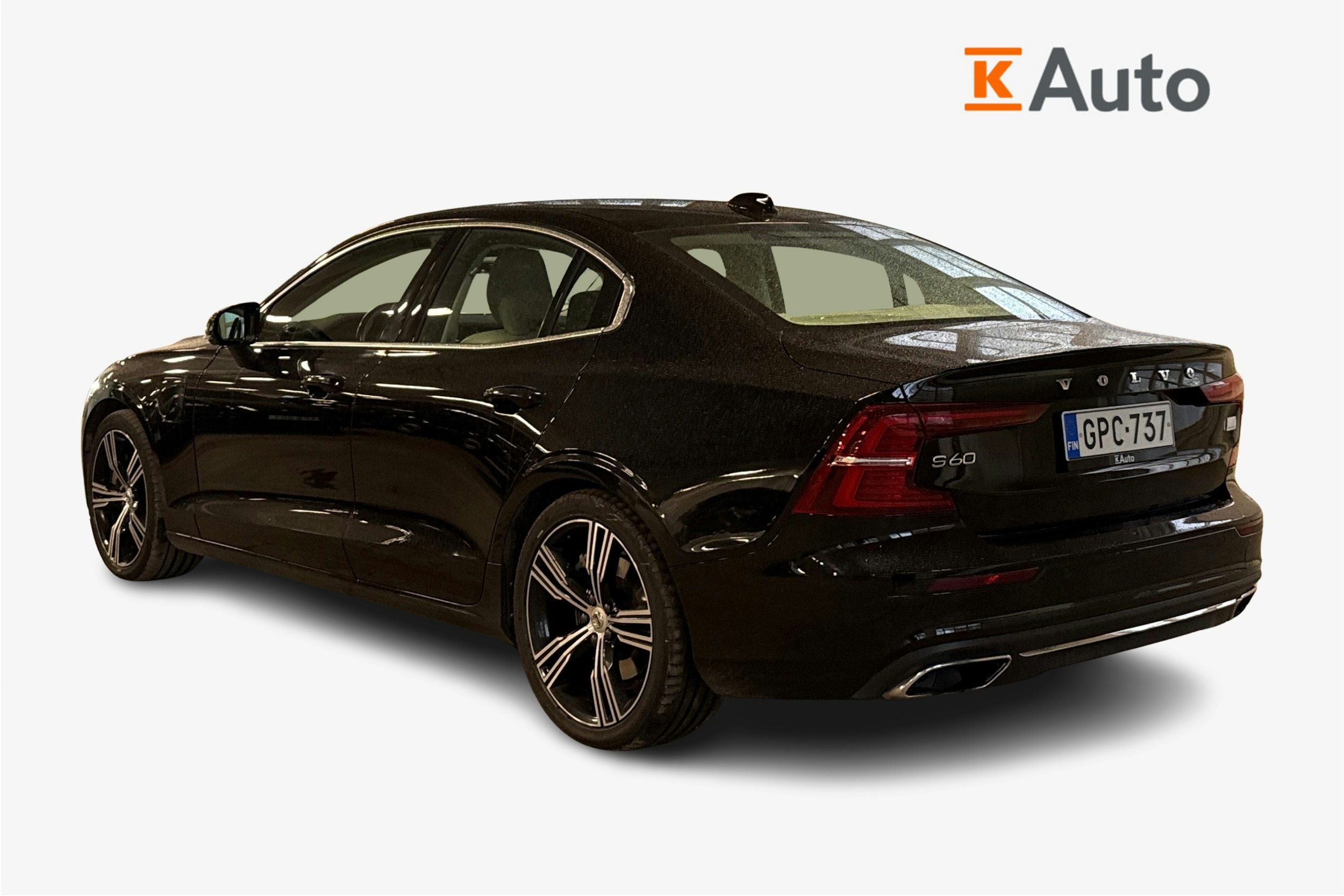 musta Volvo S60 2022 kuva 2.