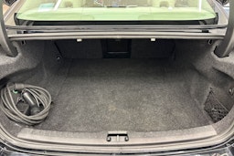 musta Volvo S60 2022 kuva 14.