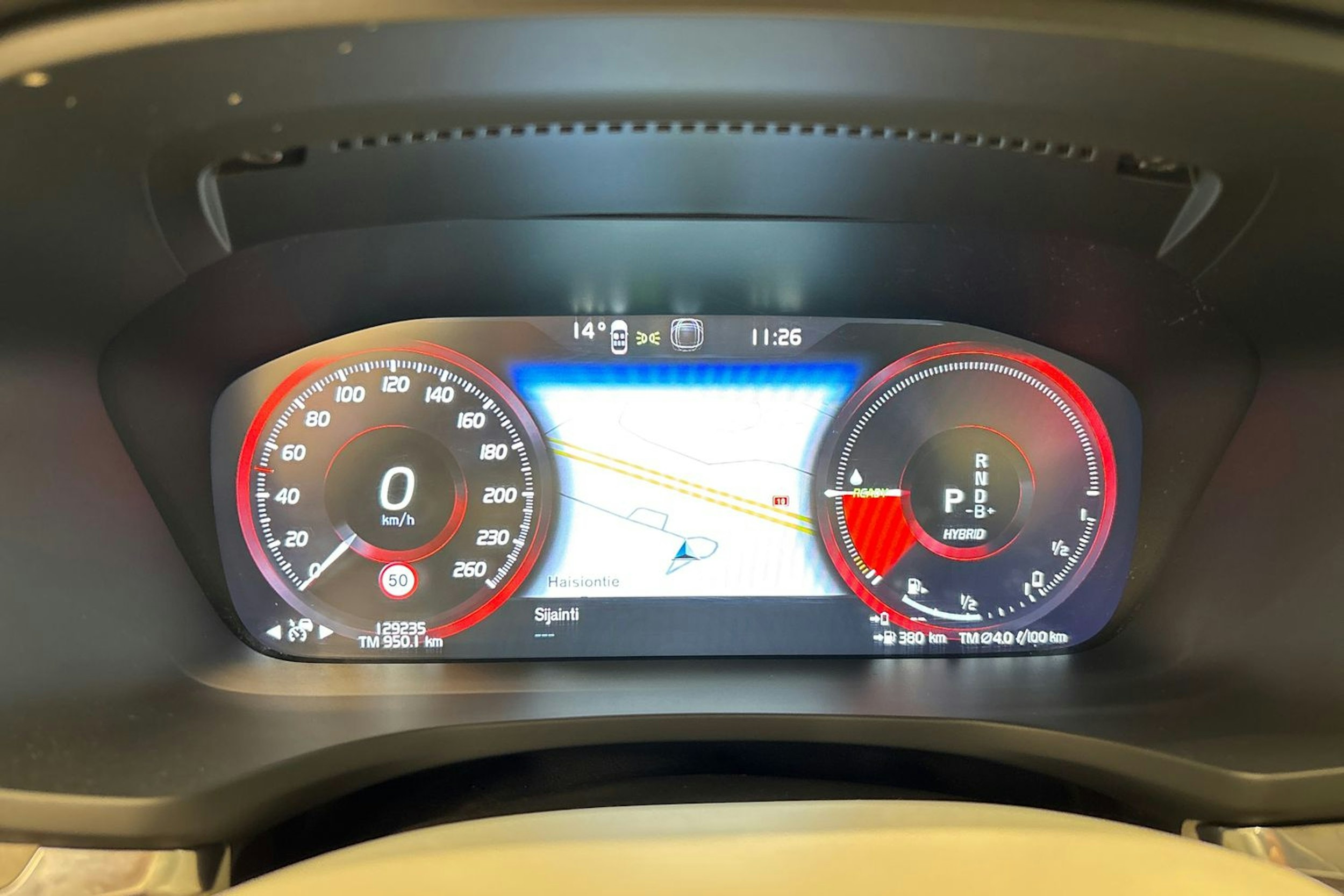 musta Volvo S60 2022 kuva 16.