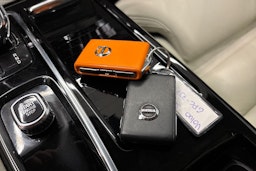 musta Volvo S60 2022 kuva 31.