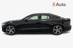 musta Volvo S60 2022 kuva 5.