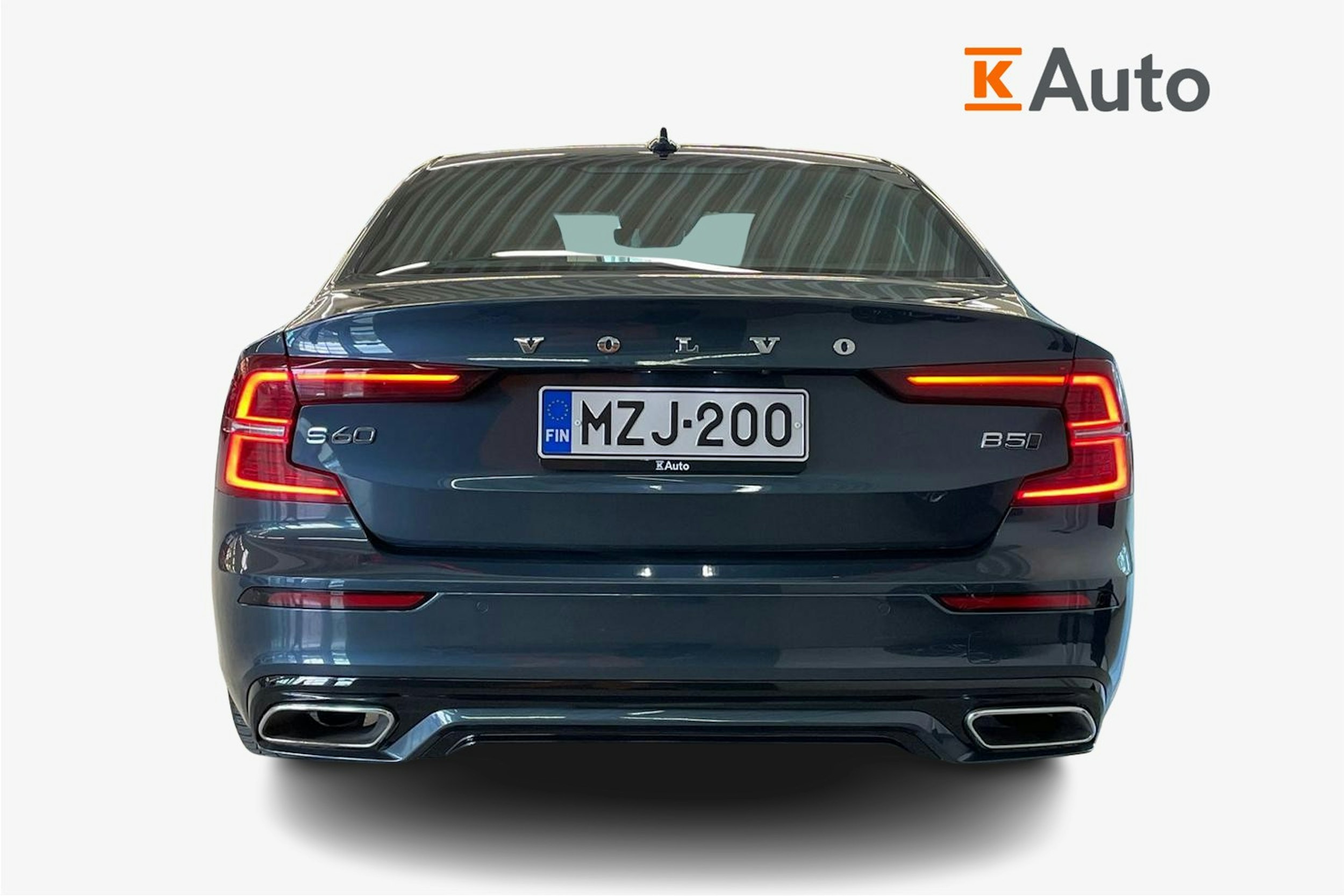 Sininen Volvo S60 2022 kuva 3.