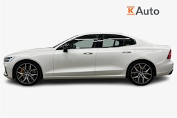 valkoinen Volvo S60 2022 kuva 6.