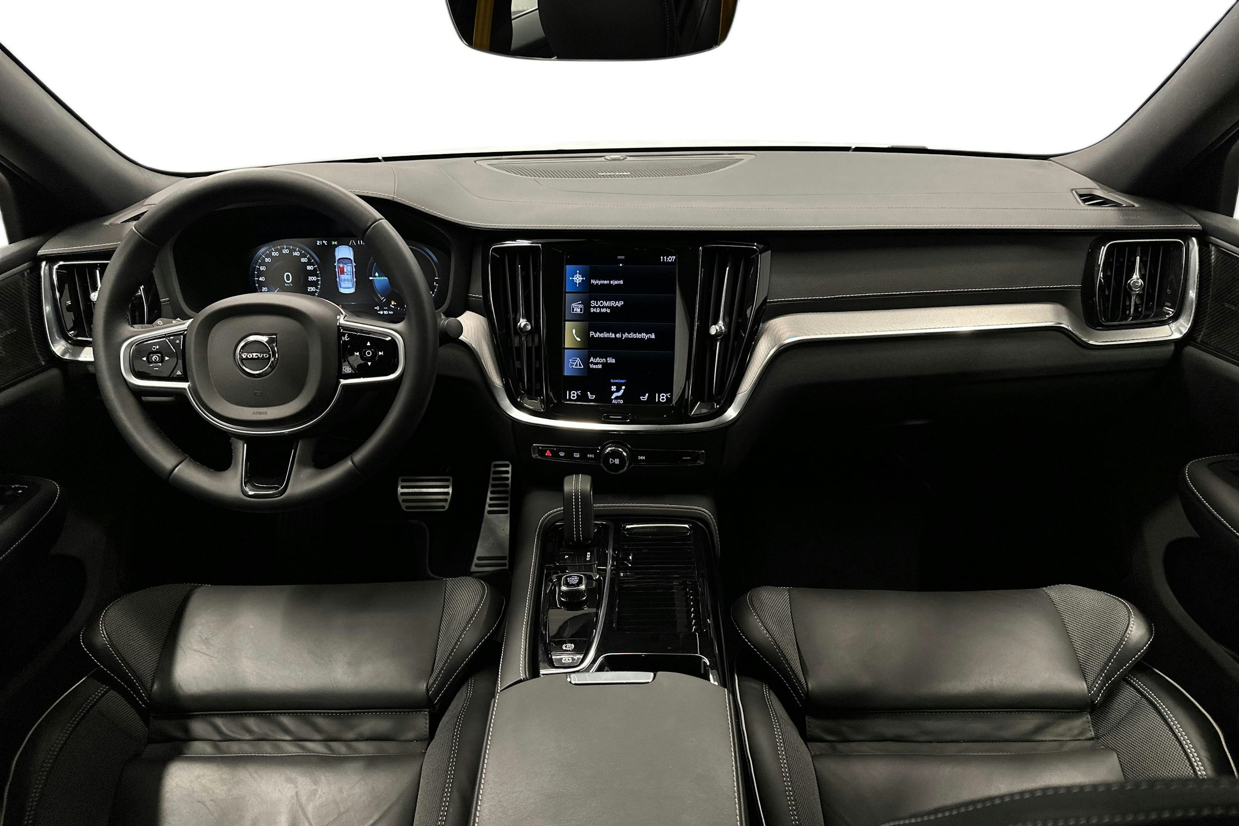valkoinen Volvo S60 2022 kuva 9.