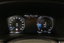 valkoinen Volvo S60 2022 kuva 22.