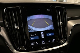 valkoinen Volvo S60 2022 kuva 29.