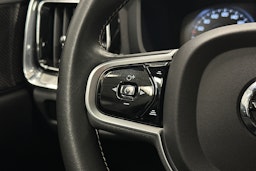 valkoinen Volvo S60 2022 kuva 22.