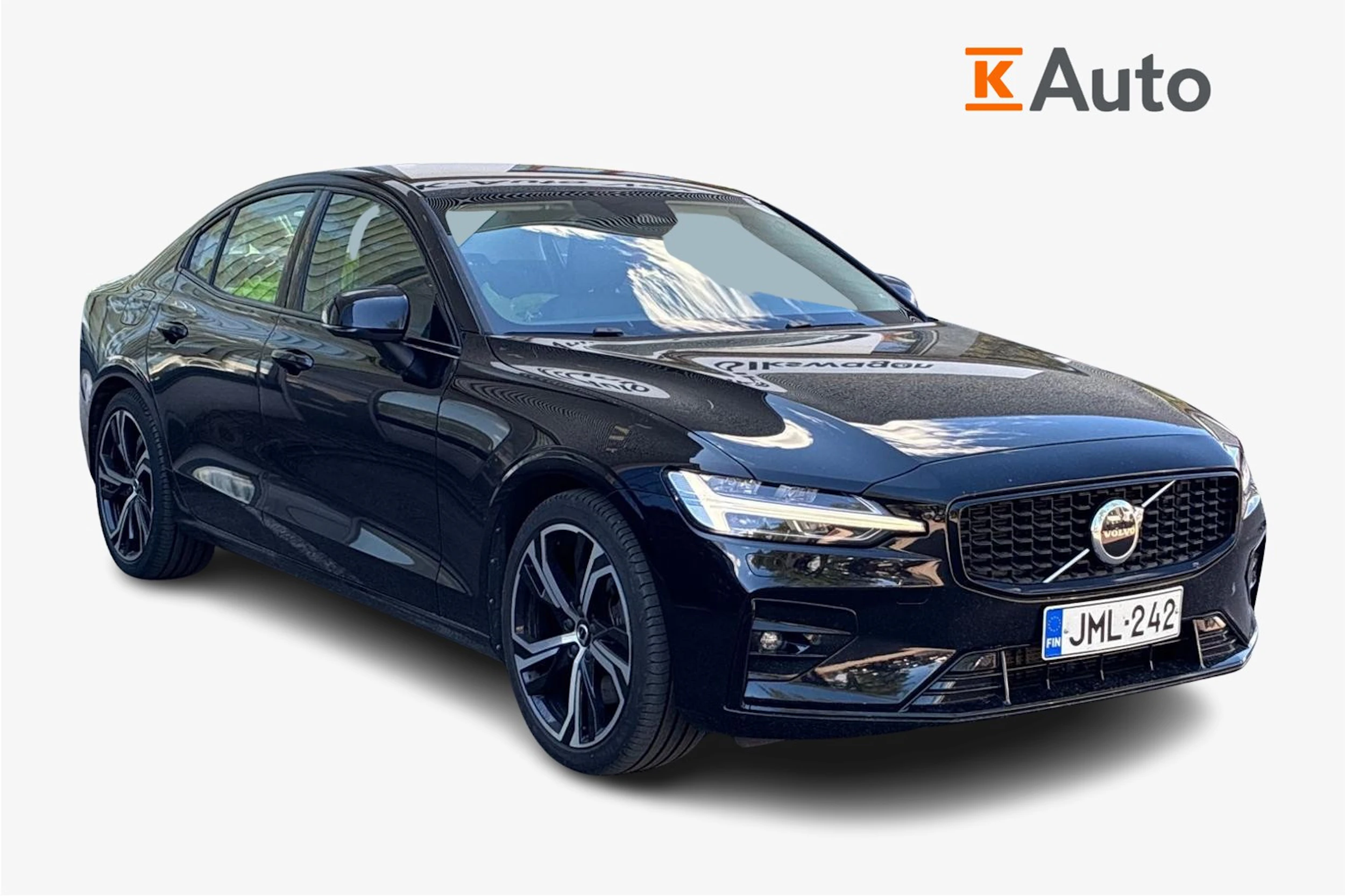 musta Volvo S60 2023 kuva 1.