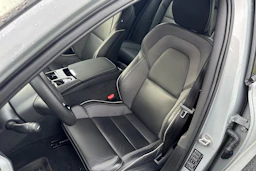 harmaa Volvo S60 2024 kuva 5.