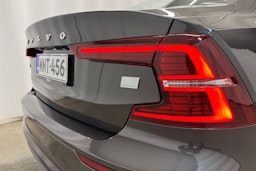 met. harmaa Volvo S60 2024 kuva 37.