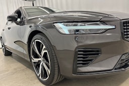 met. harmaa Volvo S60 2024 kuva 39.