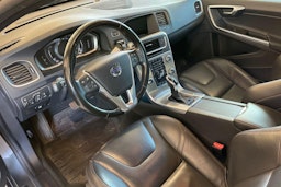 harmaa Volvo S60 Cross Country 2016 kuva 7.