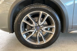 harmaa Volvo S60 Cross Country 2016 kuva 11.
