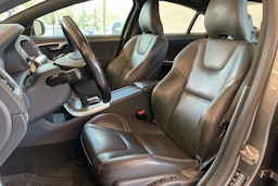 harmaa Volvo S60 Cross Country 2016 kuva 19.