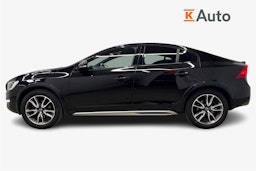 musta Volvo S60 Cross Country 2016 kuva 5.