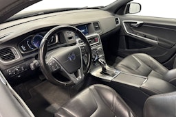 musta Volvo S60 Cross Country 2016 kuva 6.