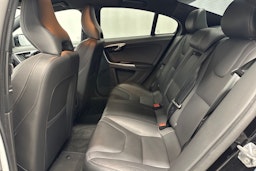 musta Volvo S60 Cross Country 2016 kuva 12.