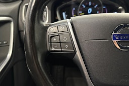 musta Volvo S60 Cross Country 2016 kuva 14.