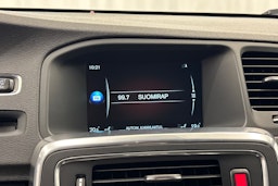 musta Volvo S60 Cross Country 2016 kuva 17.