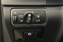 musta Volvo S60 Cross Country 2016 kuva 22.