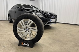 musta Volvo S60 Cross Country 2016 kuva 24.
