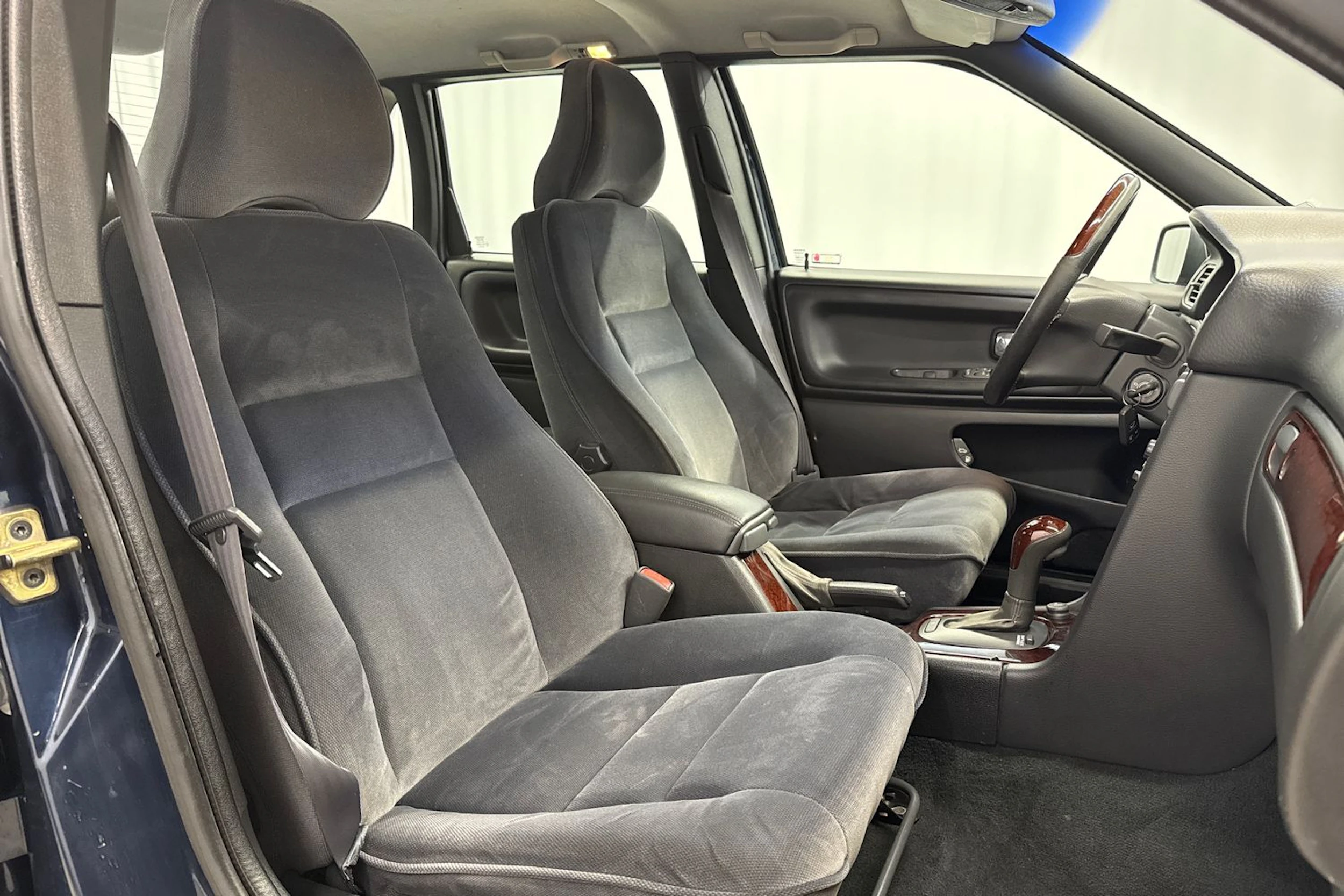 sininen Volvo S70 2000 kuva 11.