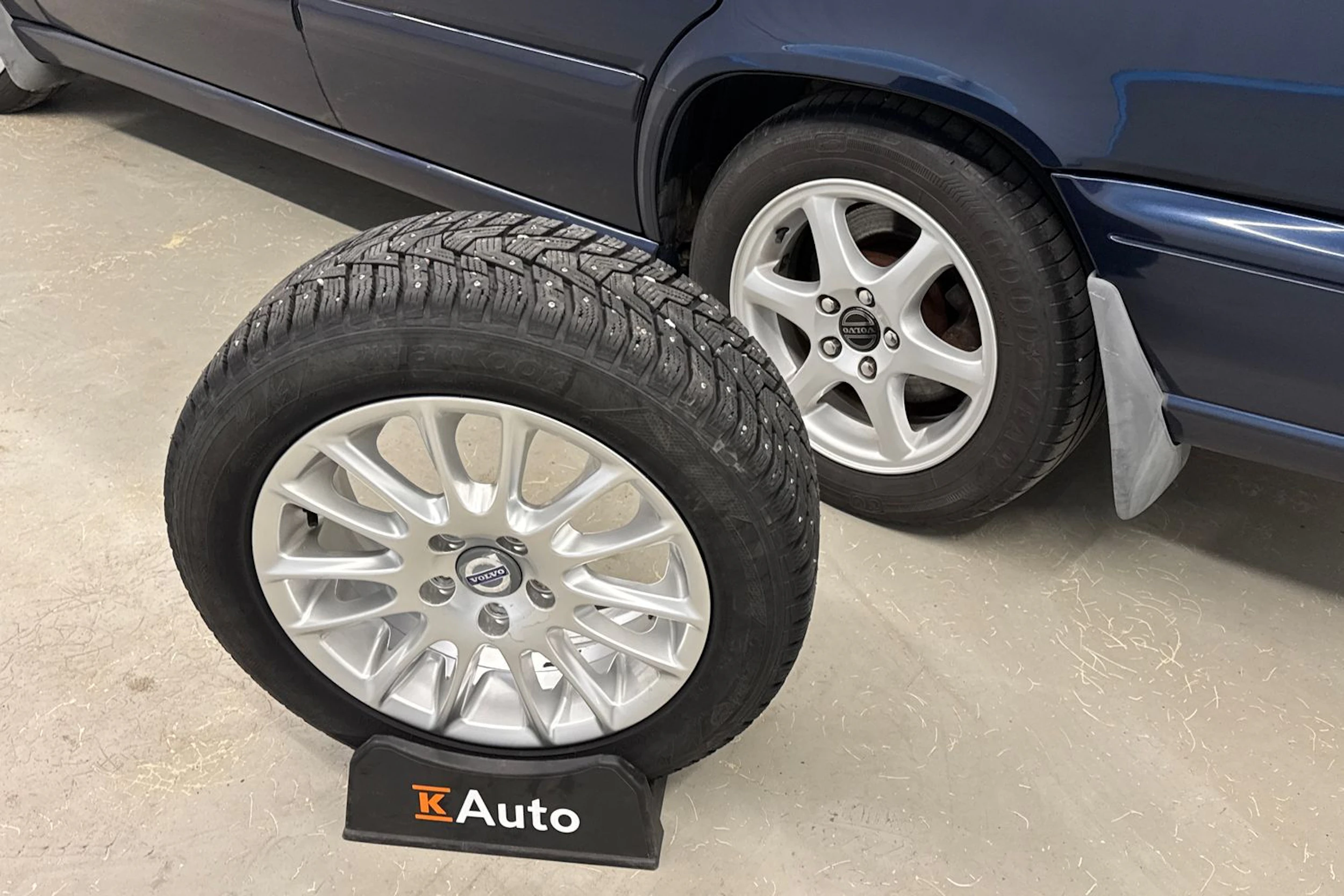 sininen Volvo S70 2000 kuva 18.