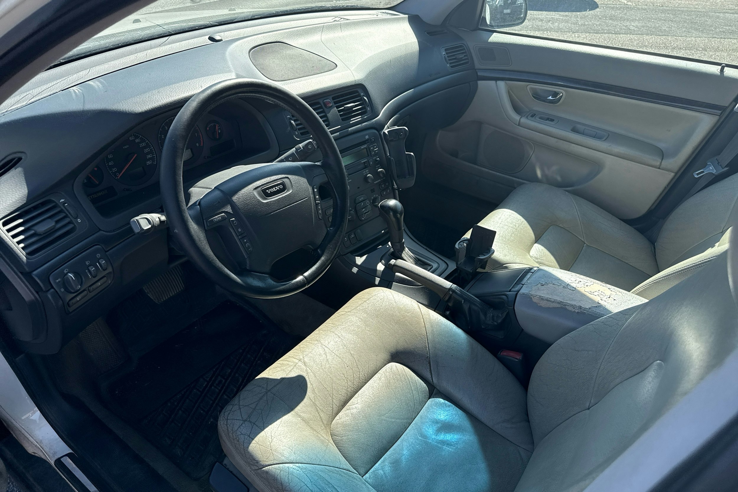 valkoinen Volvo S80 2000 kuva 6.