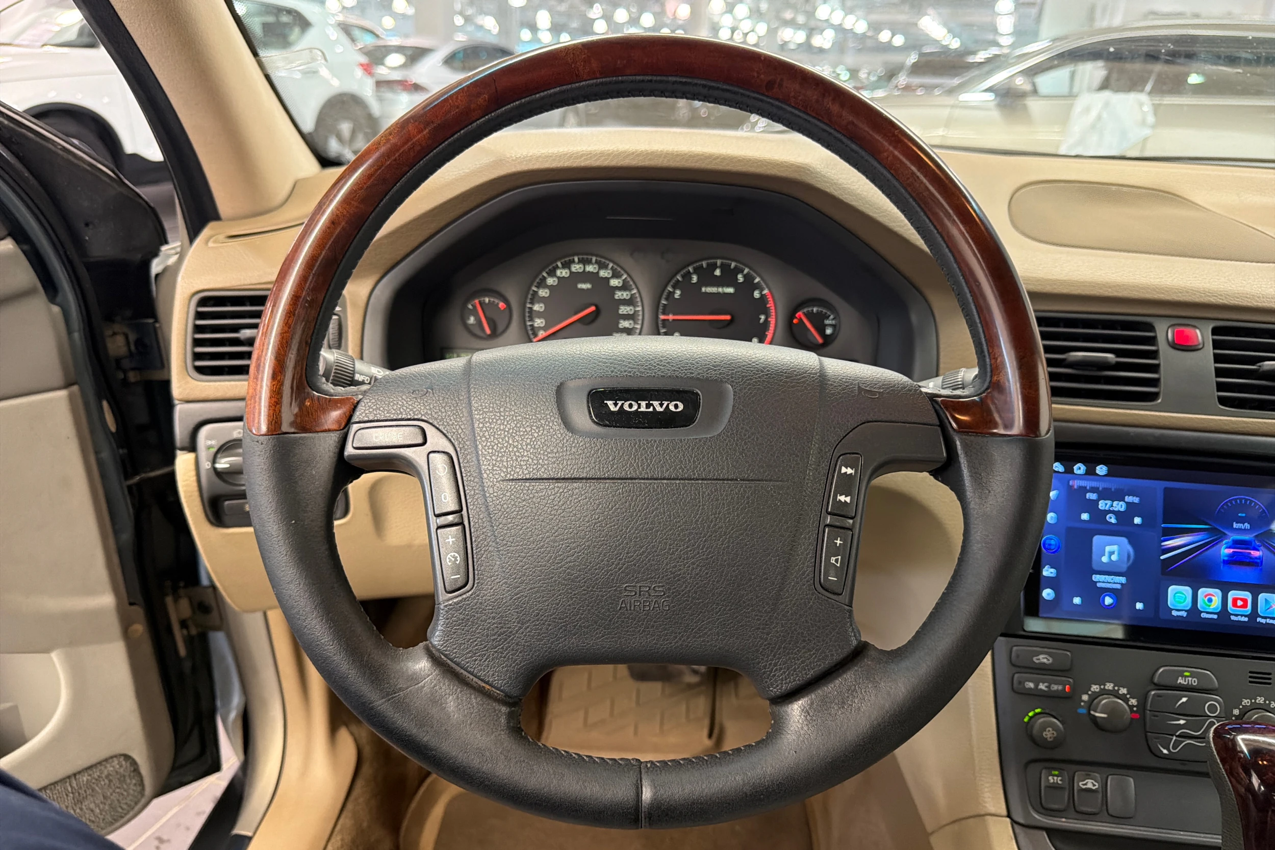 Ruskea (beige) Volvo S80 2001 kuva 13.