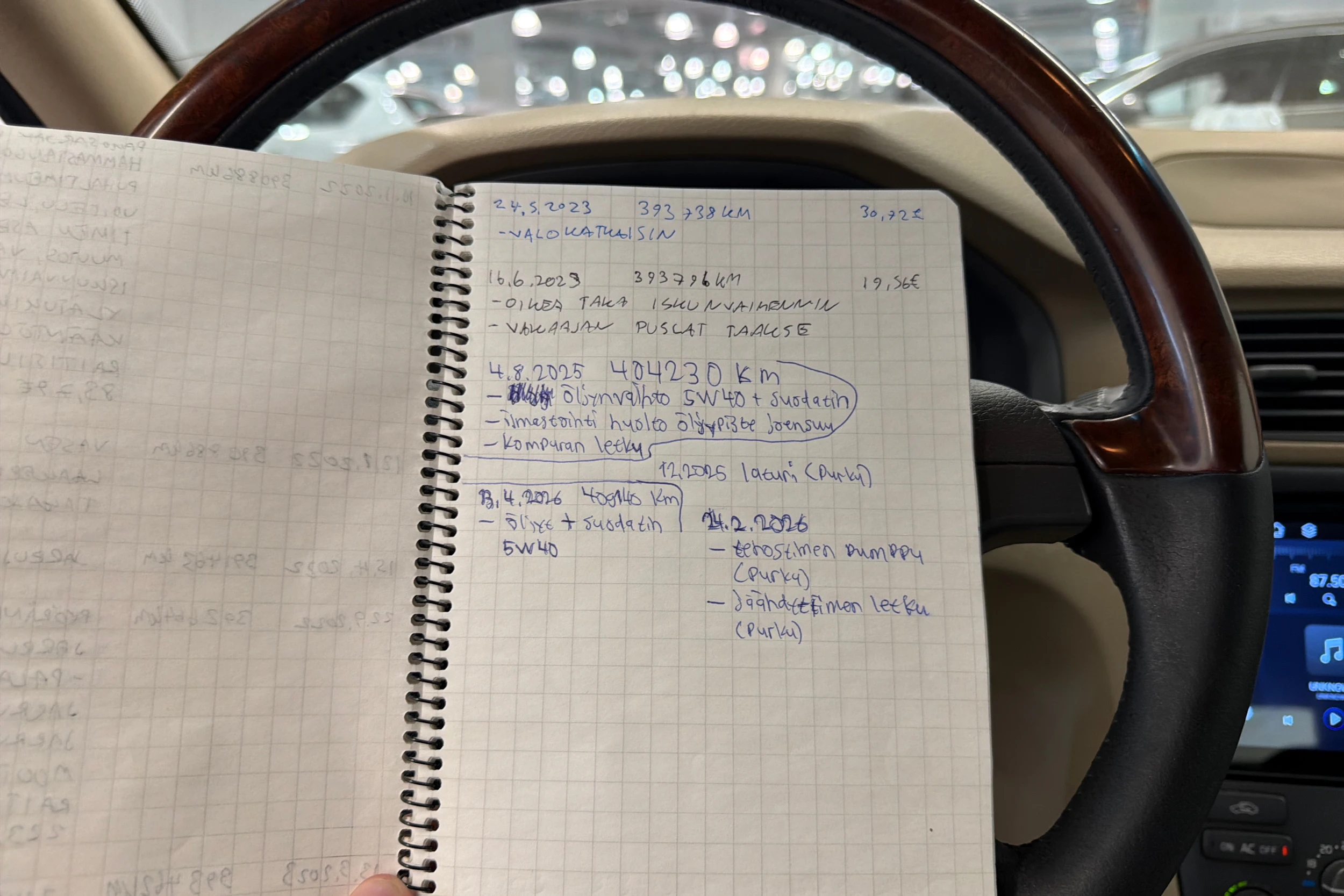 Ruskea (beige) Volvo S80 2001 kuva 23.