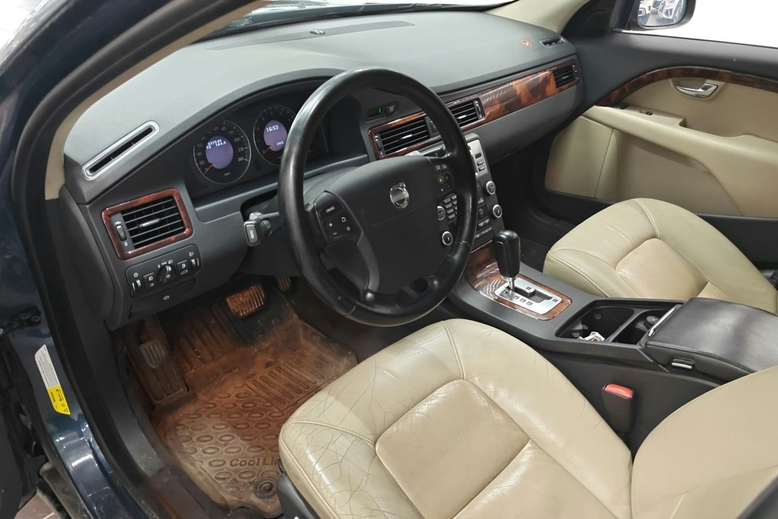 sininen Volvo S80 2007 kuva 3.