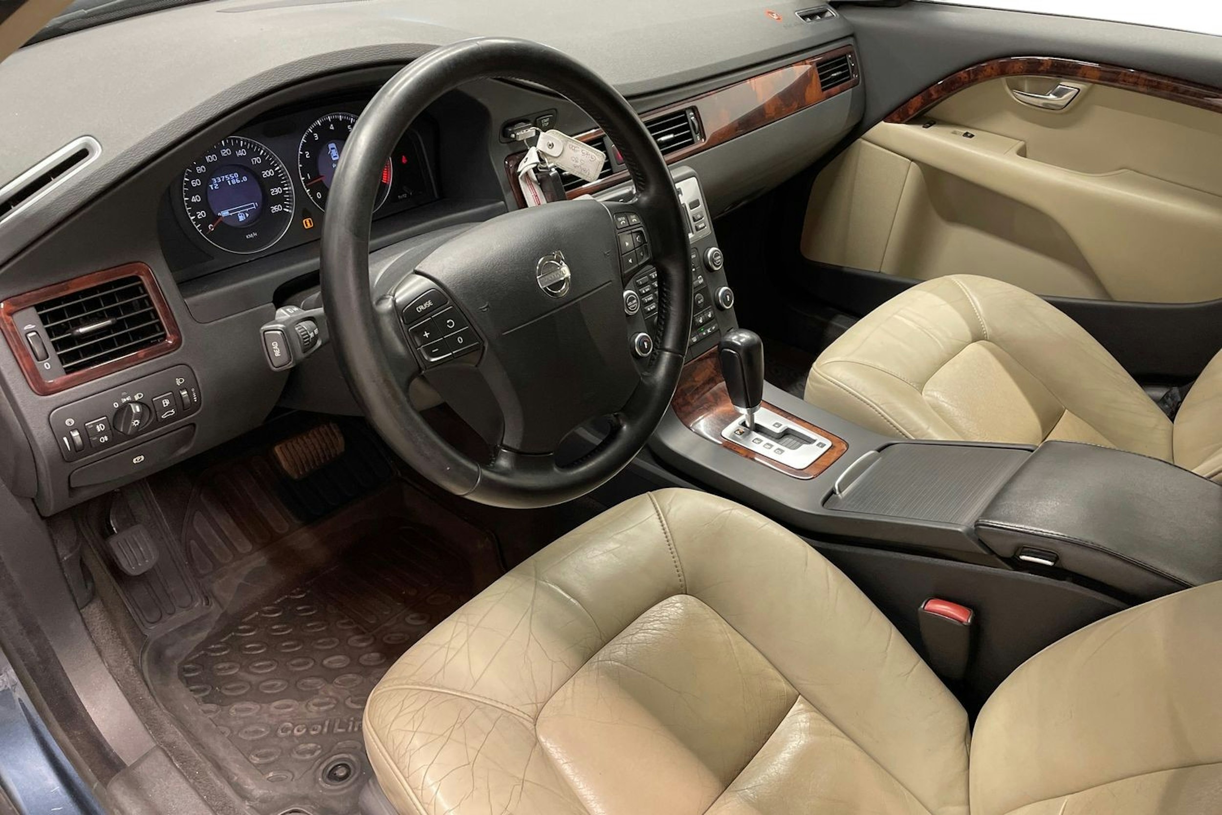 sininen Volvo S80 2007 kuva 7.