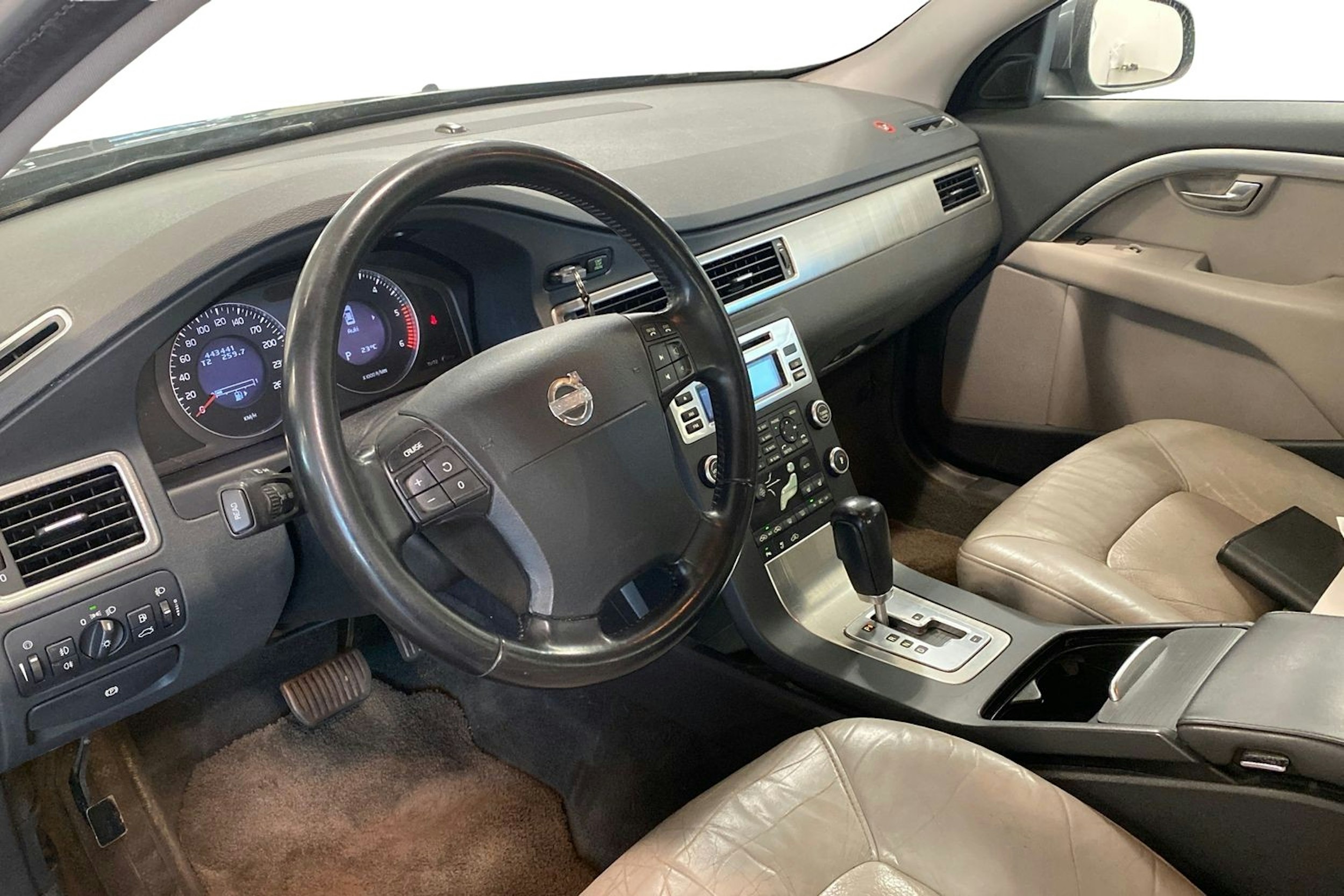 harmaa Volvo S80 2007 kuva 7.