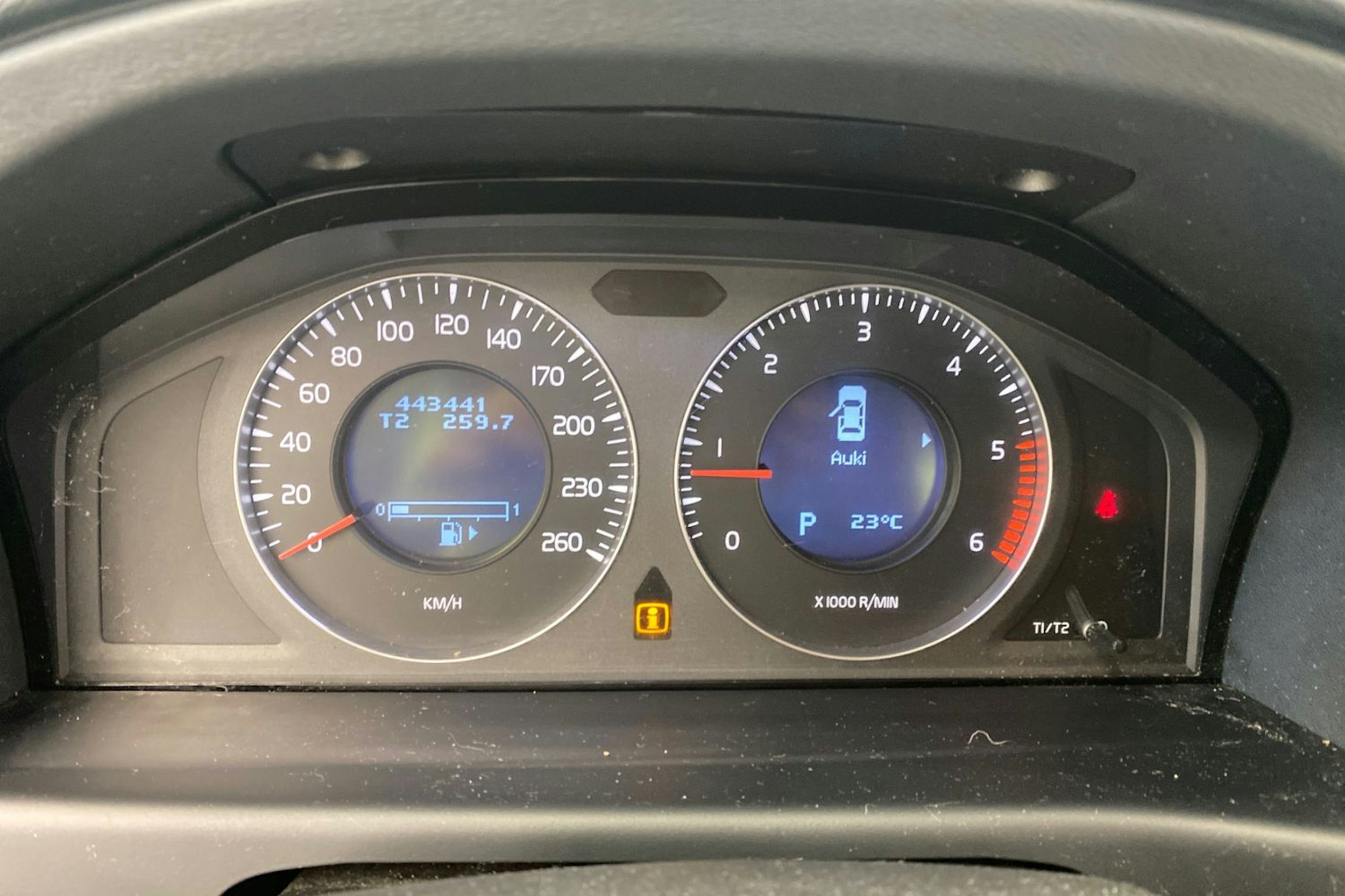 harmaa Volvo S80 2007 kuva 32.
