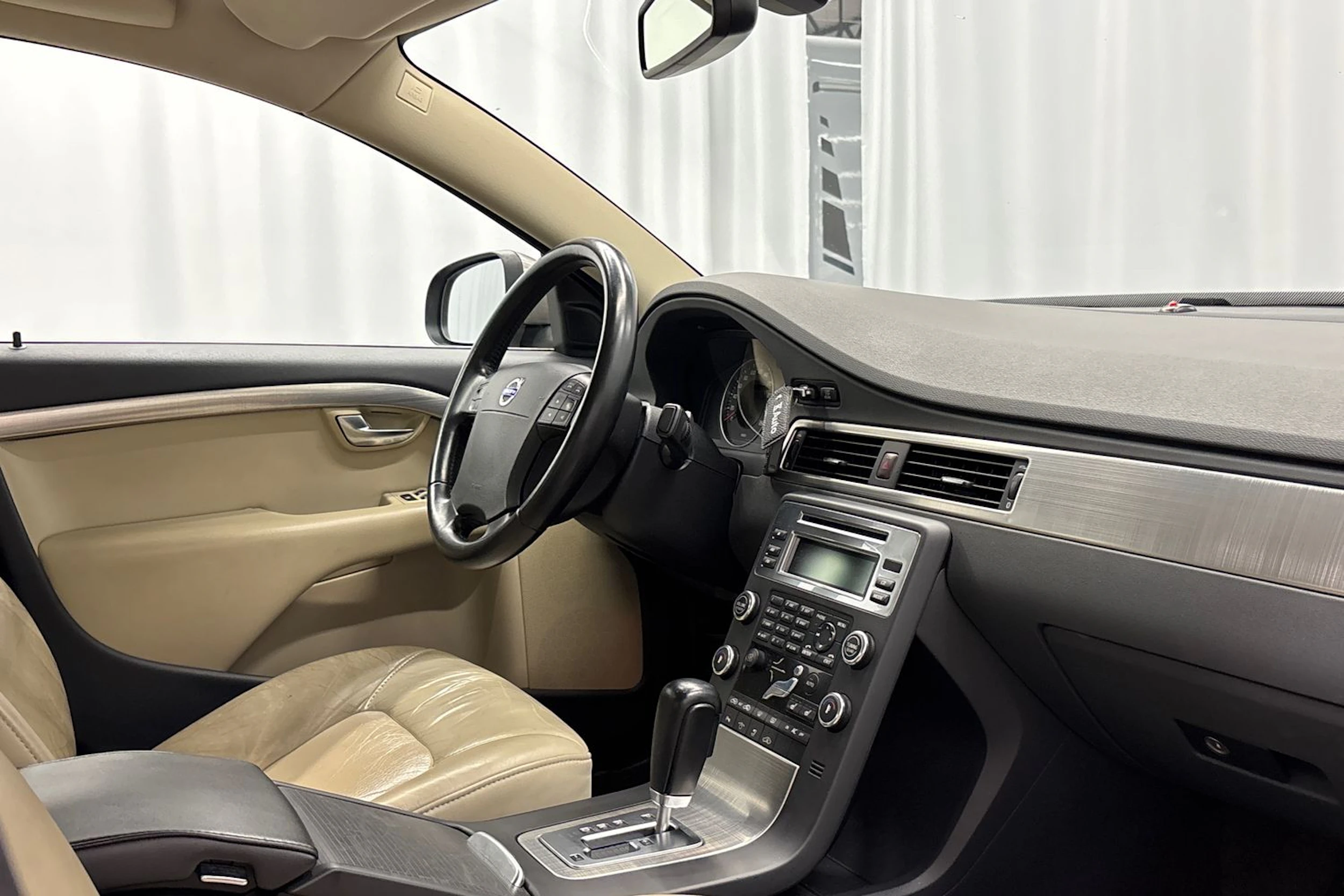 harmaa Volvo S80 2008 kuva 12.