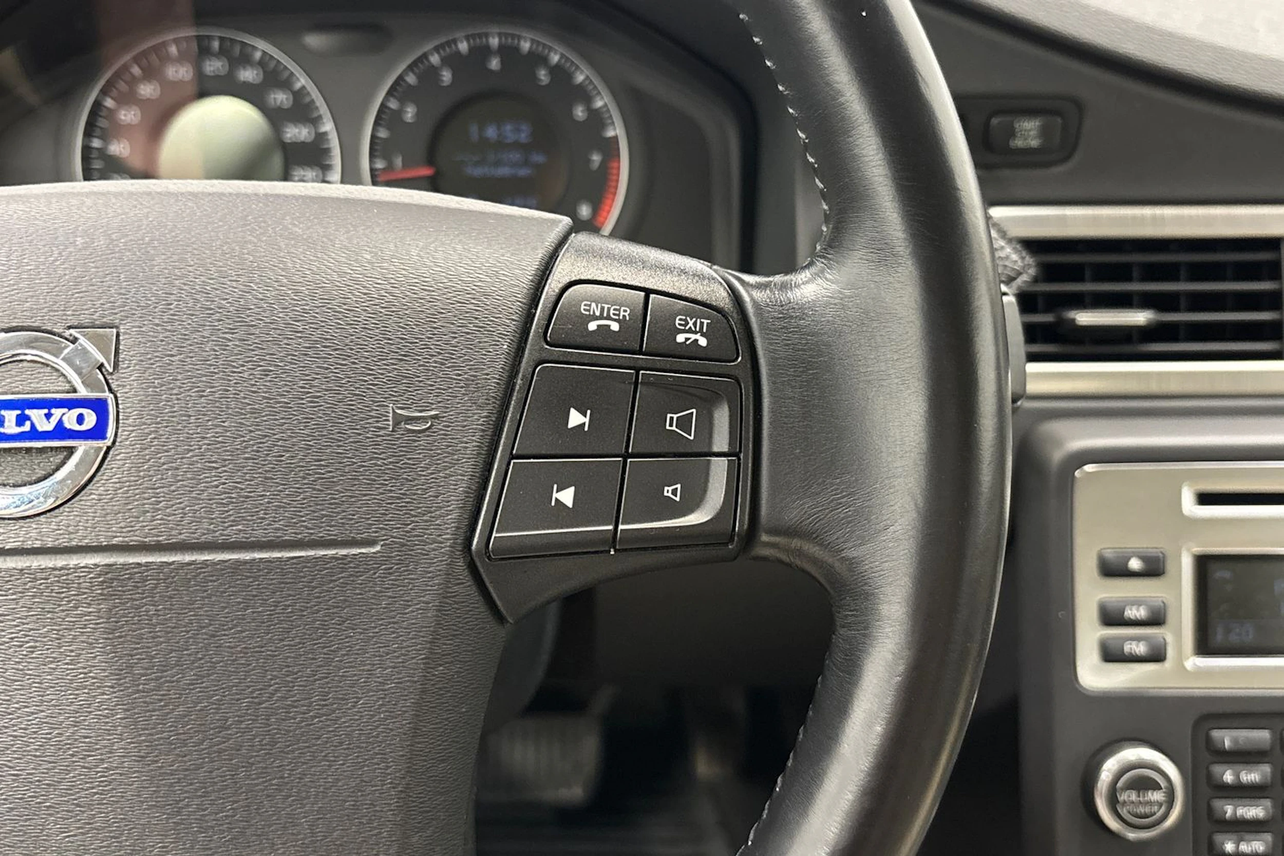 harmaa Volvo S80 2008 kuva 16.