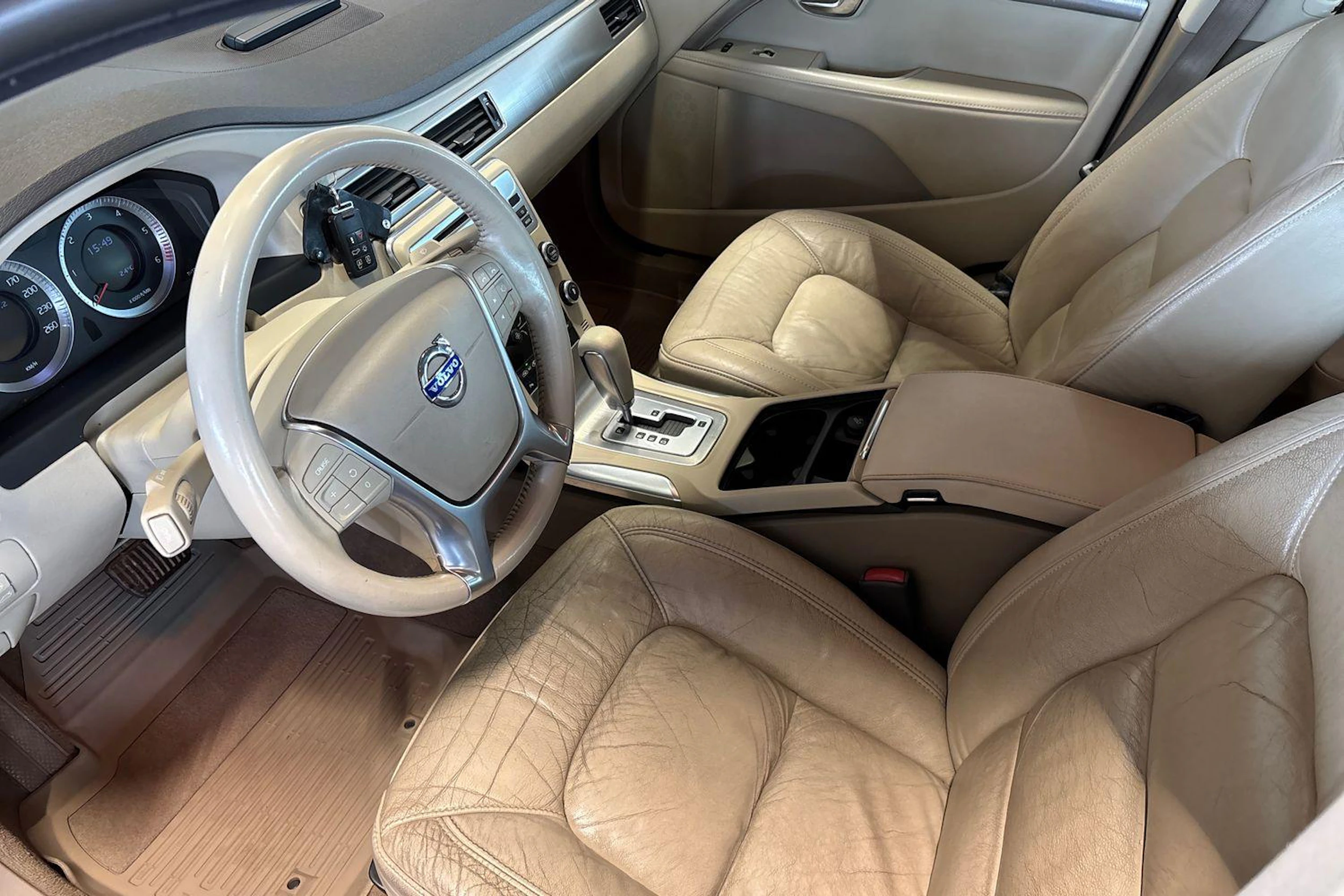 Harmaa Volvo S80 2009 kuva 6.