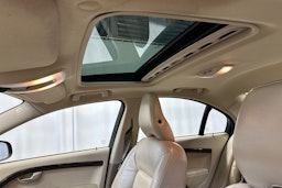 musta Volvo S80 2010 kuva 18.