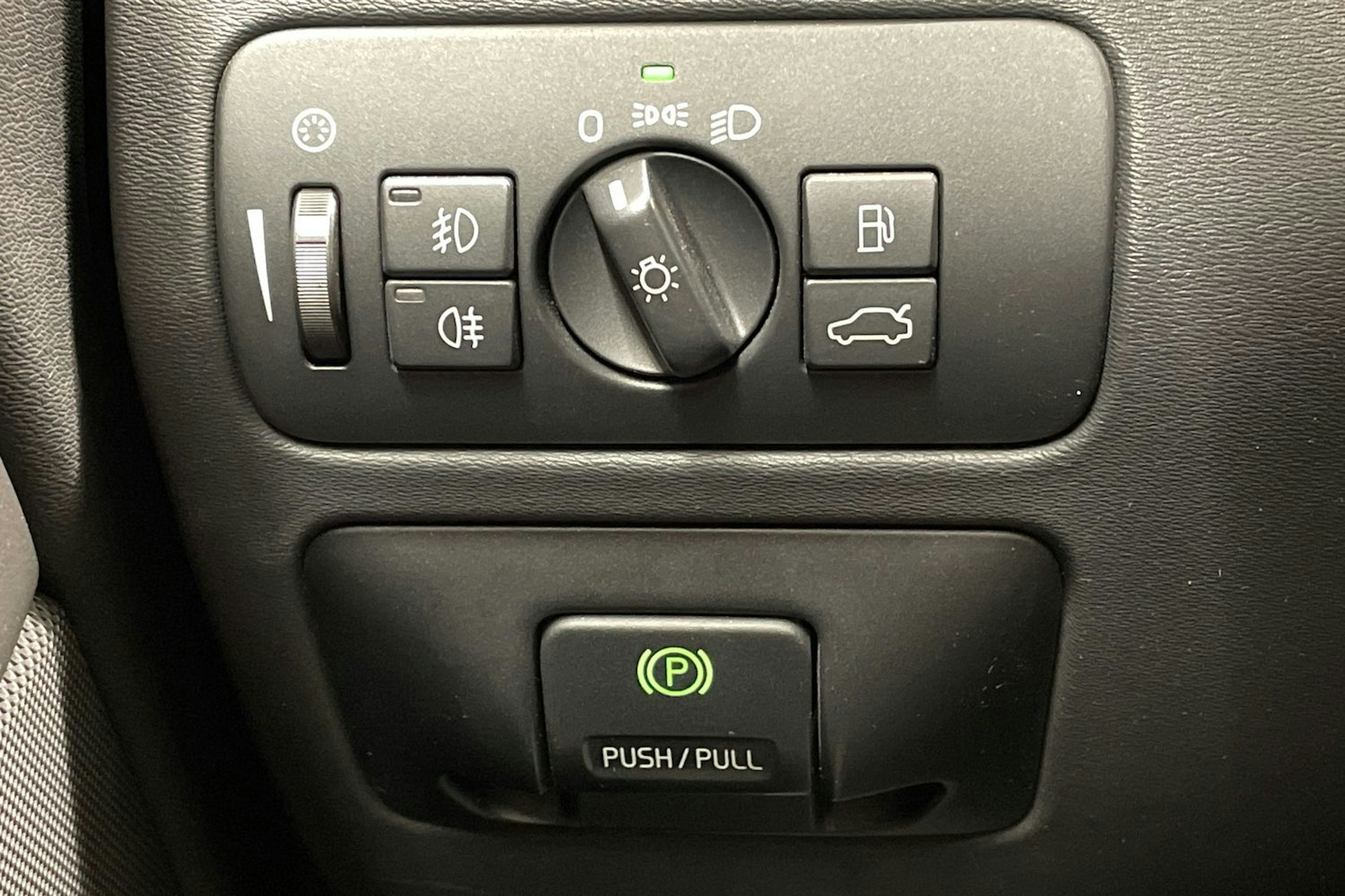 musta Volvo S80 2011 kuva 19.
