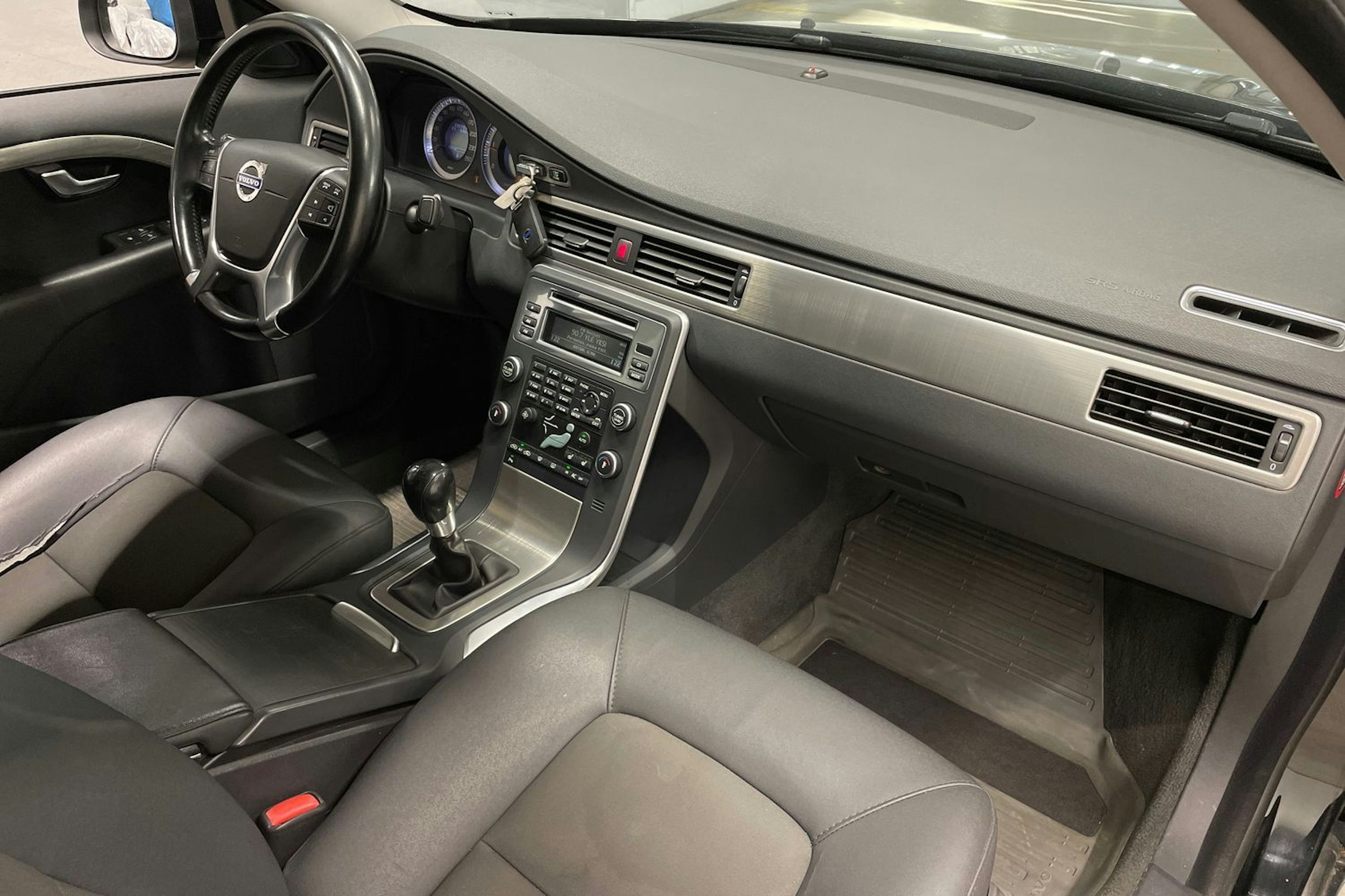 musta Volvo S80 2011 kuva 24.