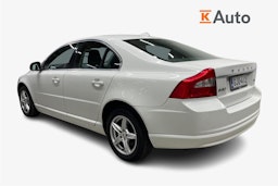 valkoinen Volvo S80 2011 kuva 2.
