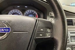valkoinen Volvo S80 2011 kuva 23.