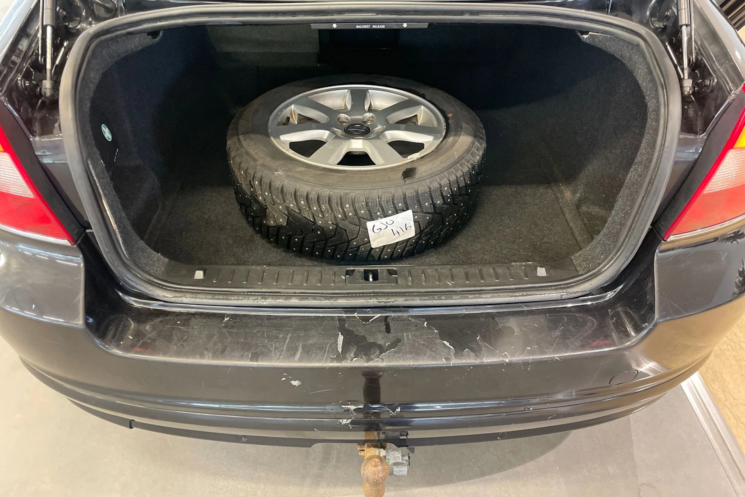 Musta Volvo S80 2011 kuva 25.