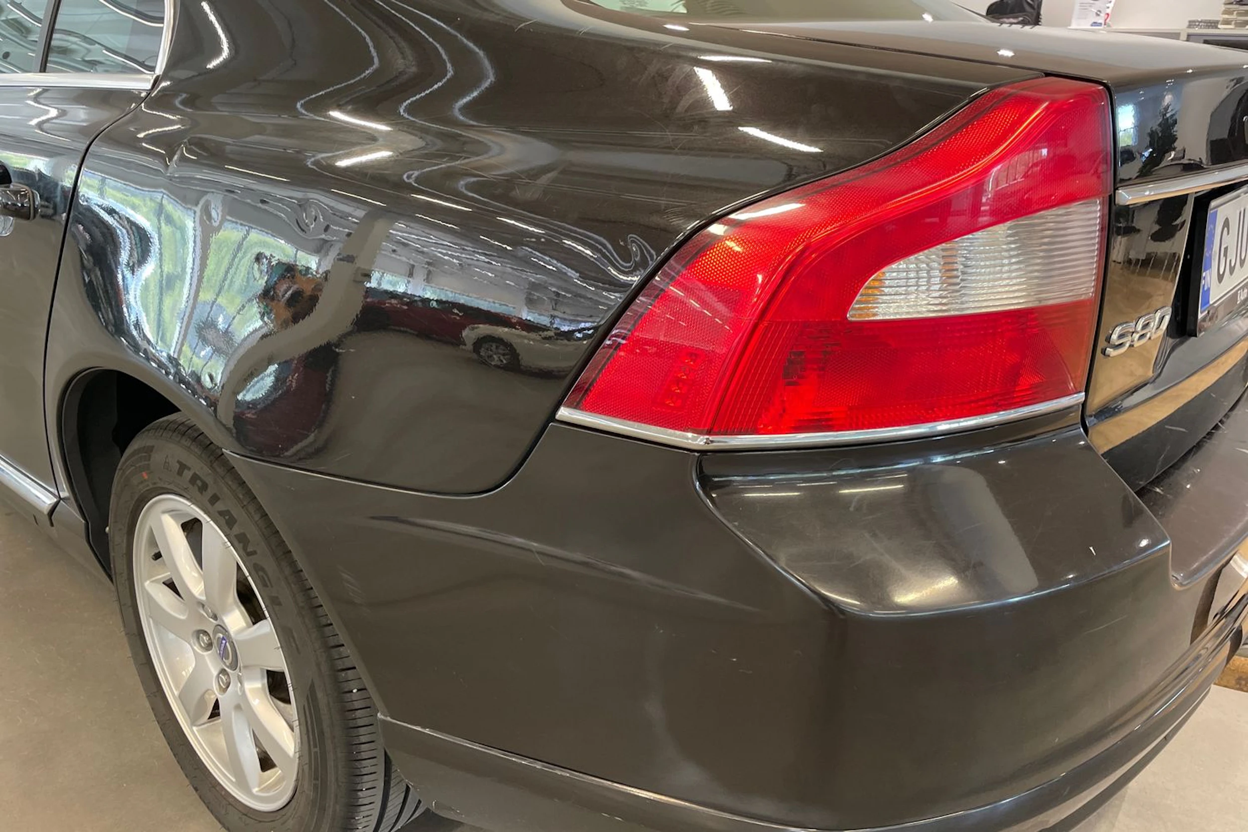 Musta Volvo S80 2011 kuva 35.