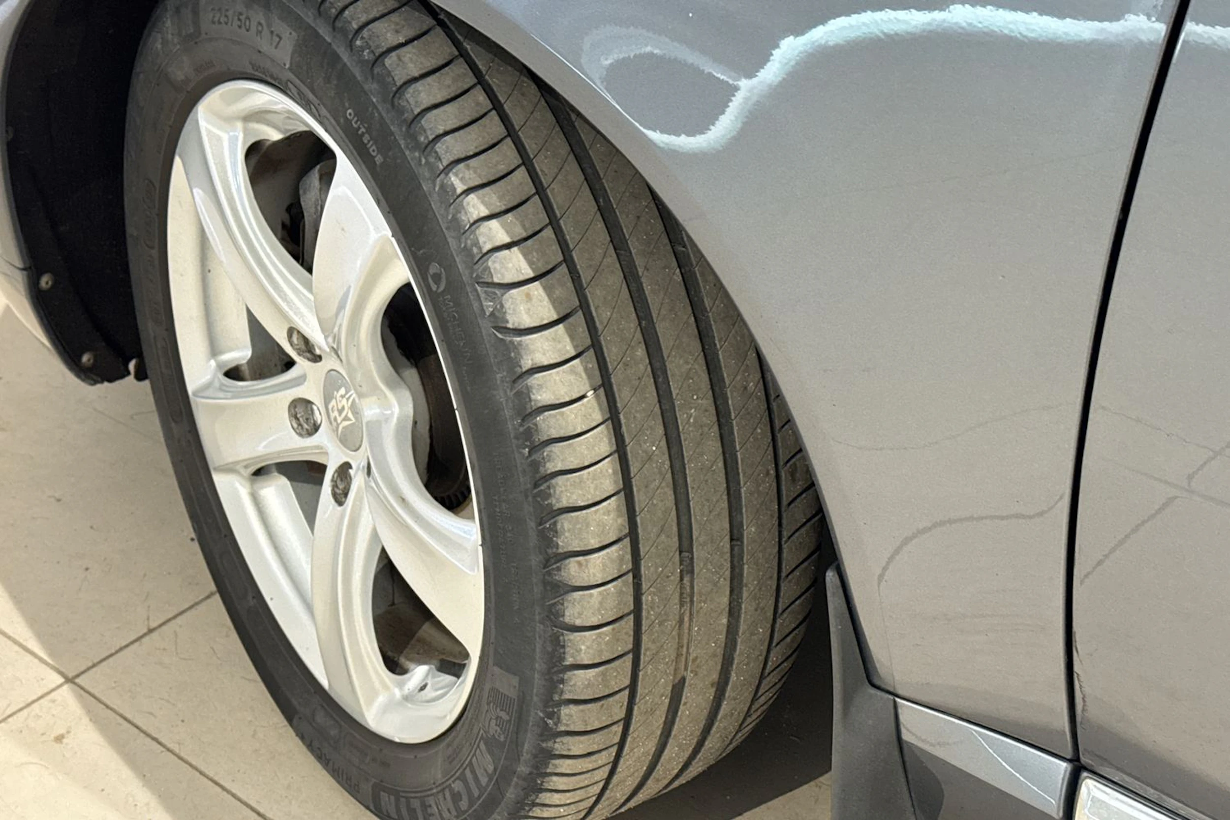 harmaa Volvo S80 2011 kuva 13.